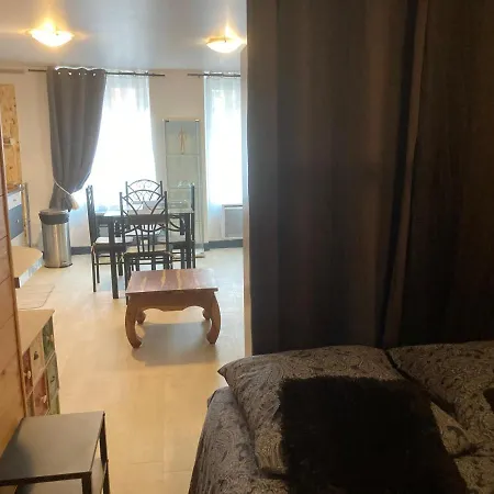 Exigehome-grand Studio En Plein Centre De Germain En Laye * Saint-Germain-en-Laye