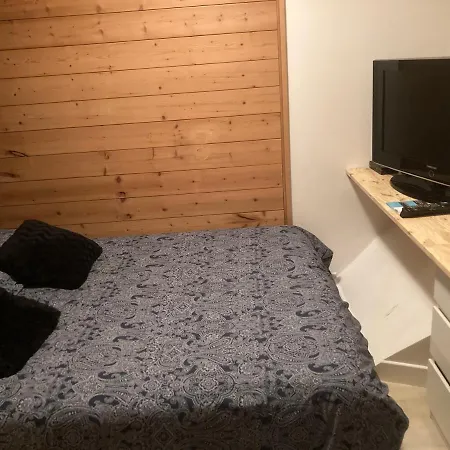 Exigehome-grand Studio En Plein Centre De Germain En Laye Apartmán