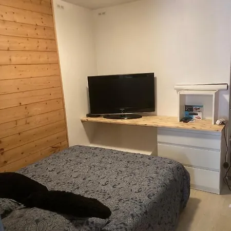 Exigehome-grand Studio En Plein Centre De Germain En Laye Apartmán